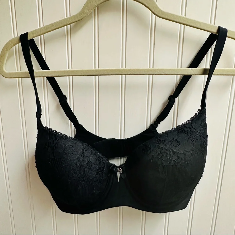 Victorias Secret Push‎ Up Bra Size 34DD Wired Black Floral Lace Full Coverage